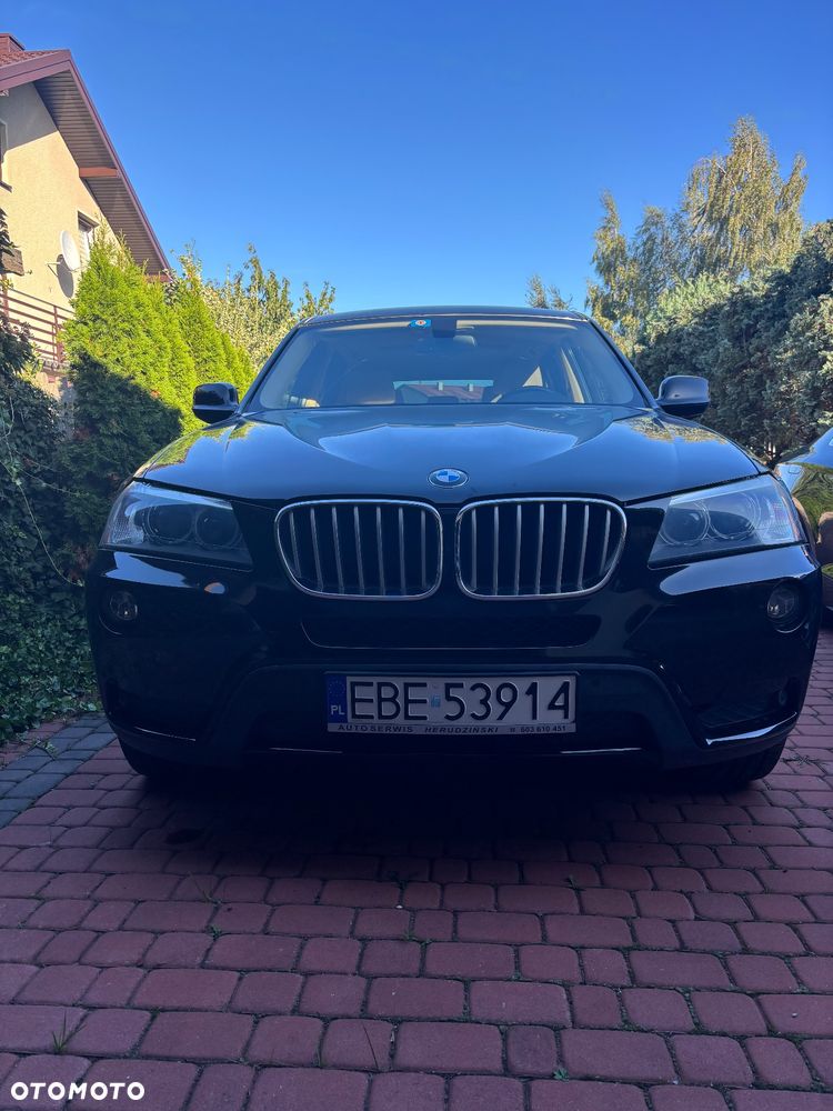 BMW X3 xDrive28i Sport-Aut - 2