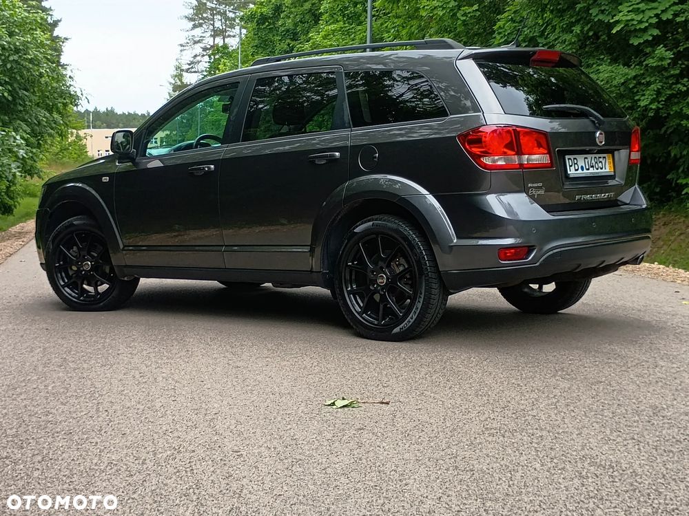 Fiat Freemont 2.0 Multijet Black Code AWD - 21