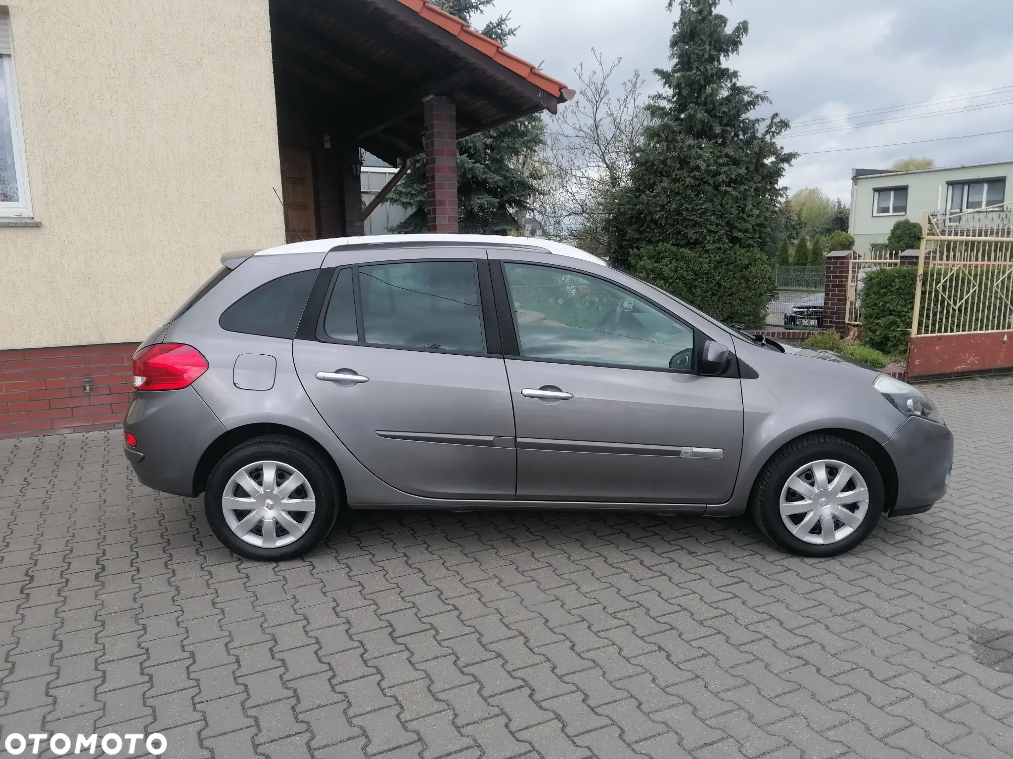 Renault Clio - 7