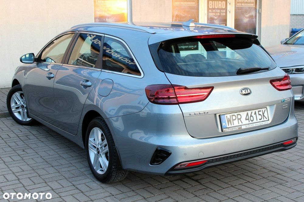 Kia Ceed 1.6 CRDi mHEV M - 6
