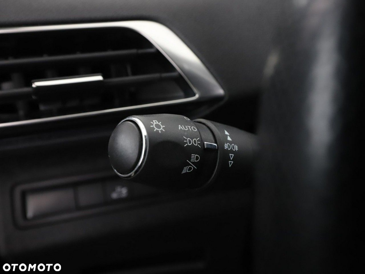 Peugeot 5008 2.0 BlueHDI GT S&S EAT6 - 36