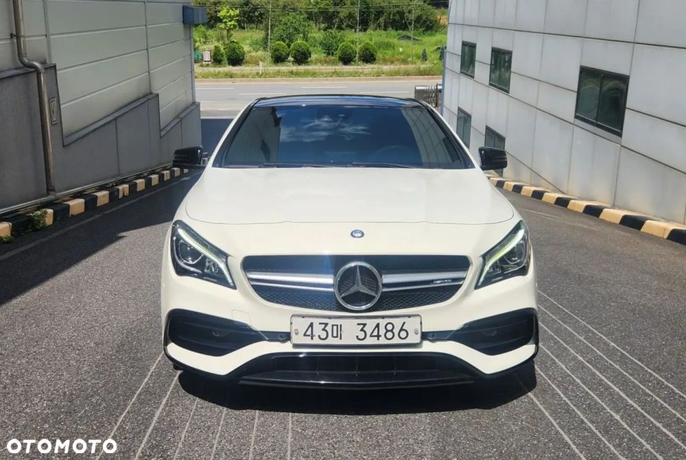 Mercedes-Benz CLA AMG 45 4Matic 7G-DCT - 4