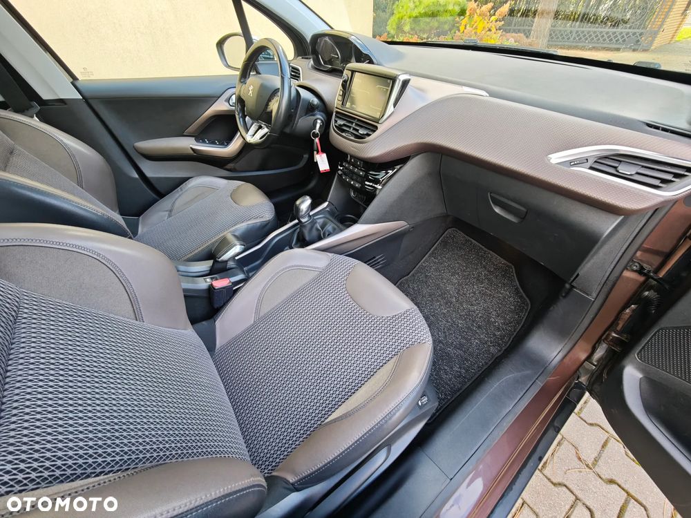 Peugeot 2008 - 15
