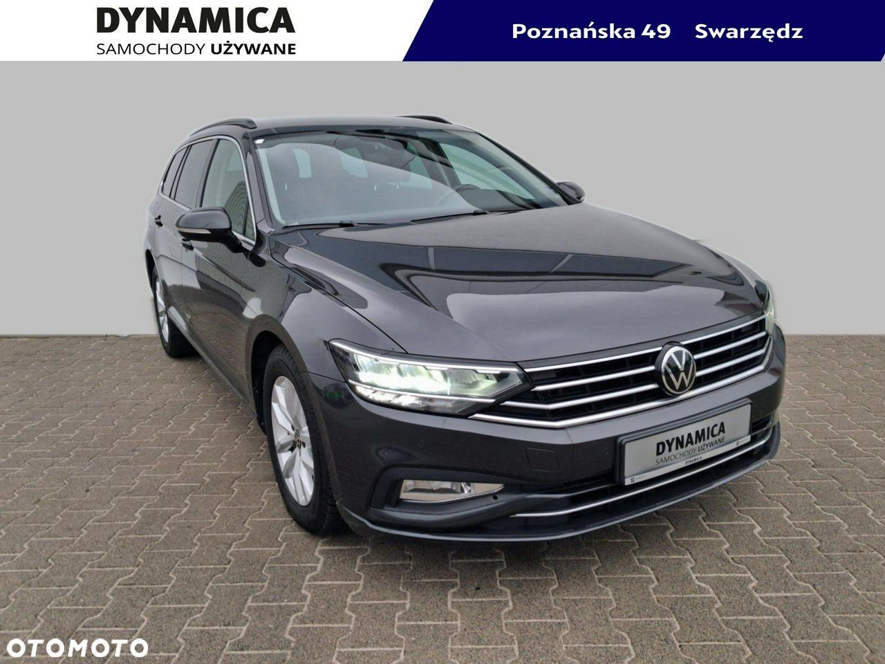 Volkswagen Passat - 1