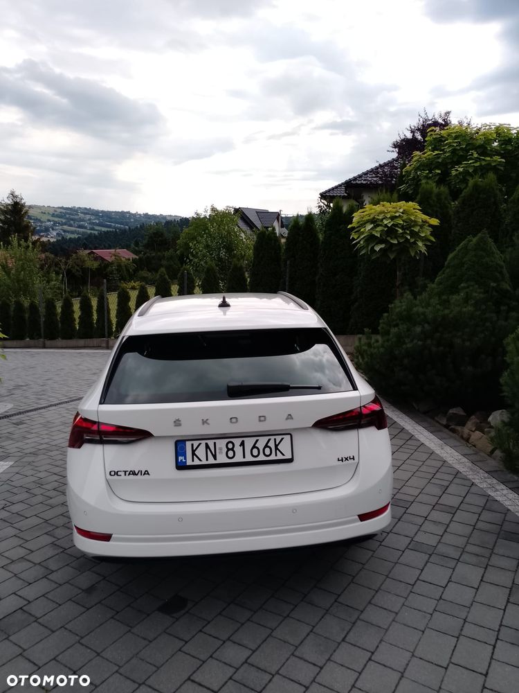 Skoda Octavia 2.0 TDI 4x4 Style DSG - 9