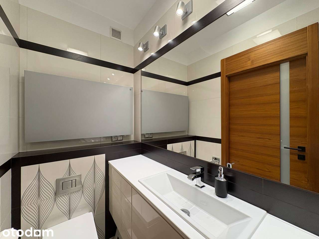 3 pokoje | 2 łazienki | Taras 17 m² | Klimatyzacja | Metro Bemowo