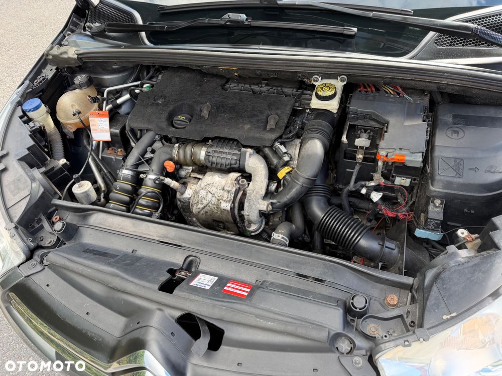 Citroën C4 e-HDi 110 Selection - 26
