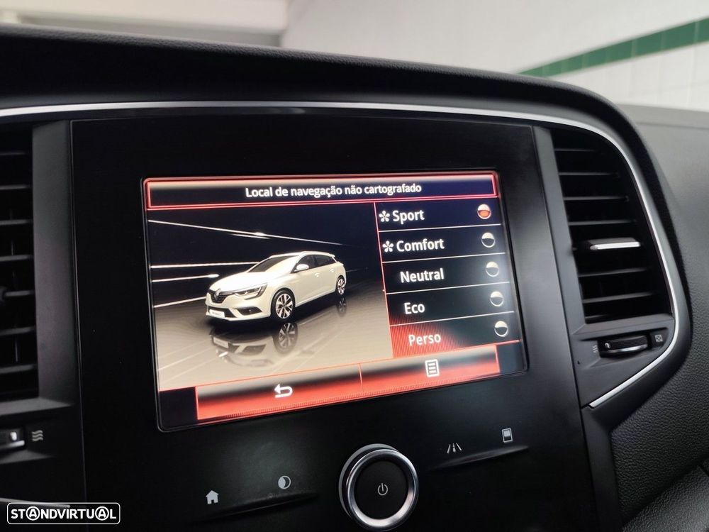 Renault Mégane Sport Tourer 1.5 dCi GT Line - 25