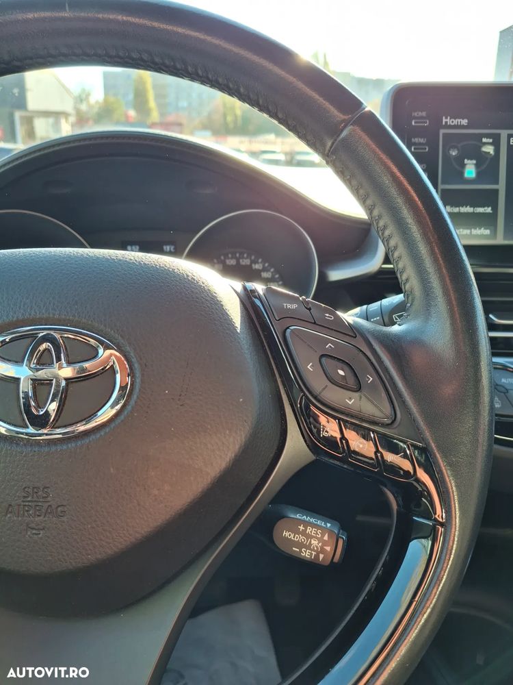 Toyota C-HR 1.8 HSD 4x2 CVT C-enter - 18