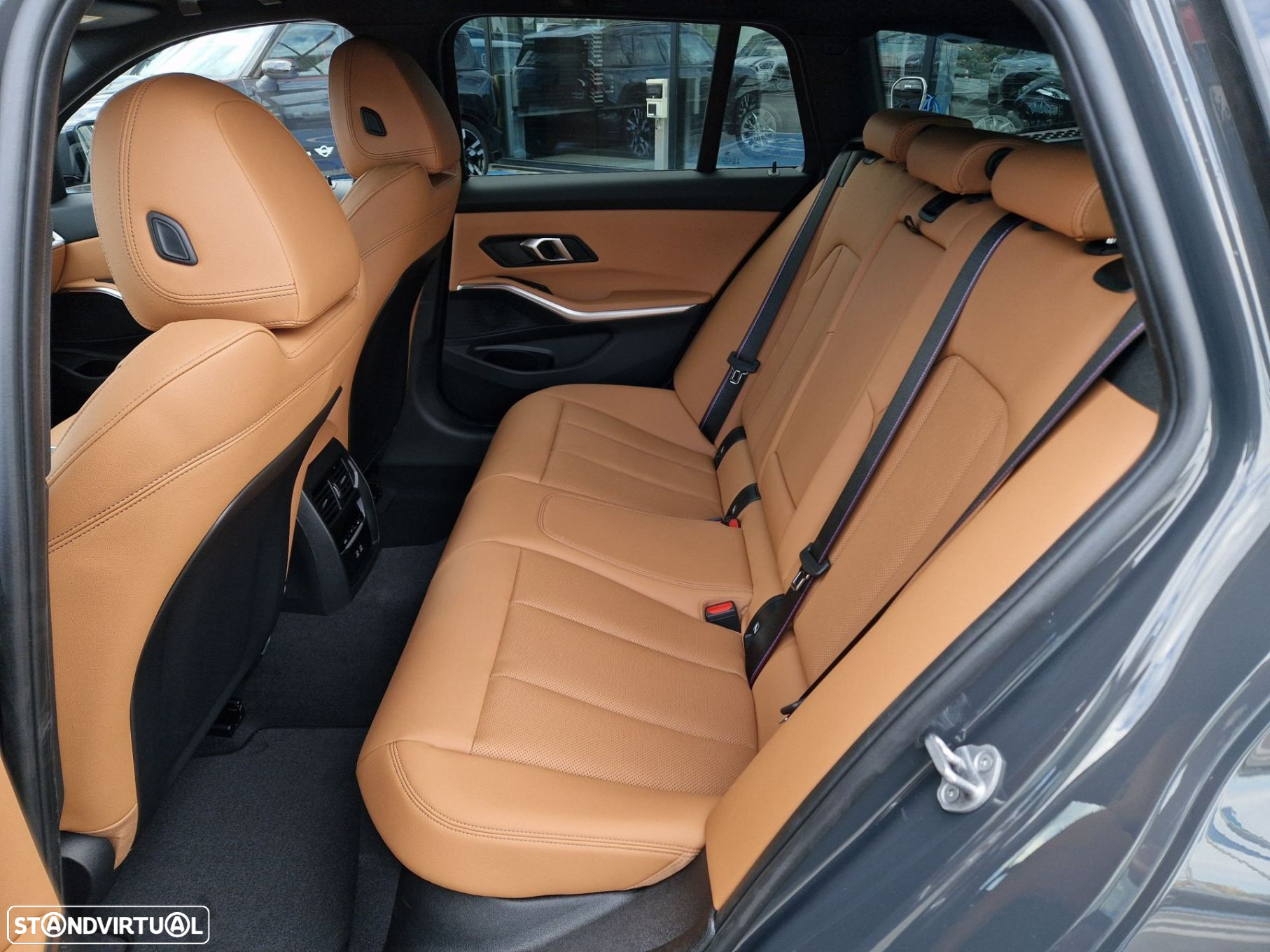 BMW 330 e Touring Pack Desportivo M Pro Auto - 9