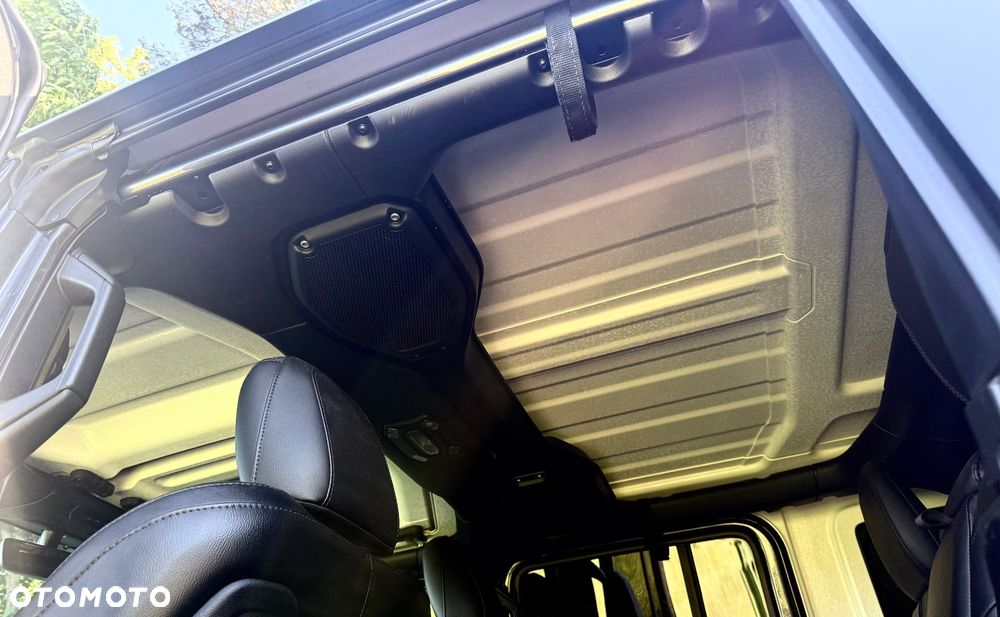 Jeep Wrangler - 19