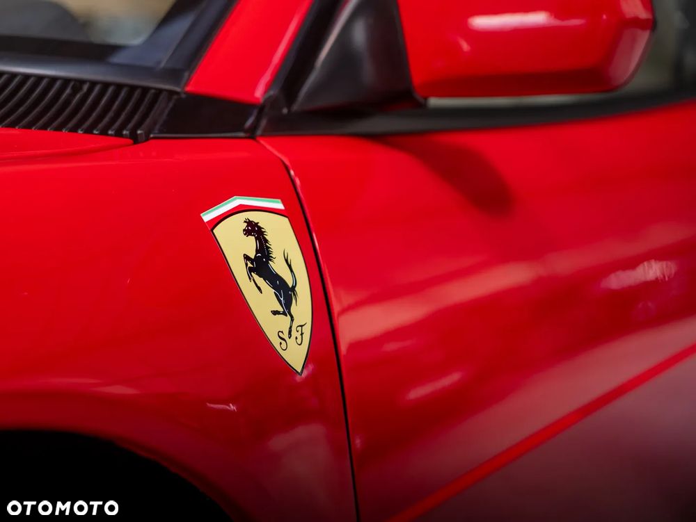 Ferrari Mondial - 6