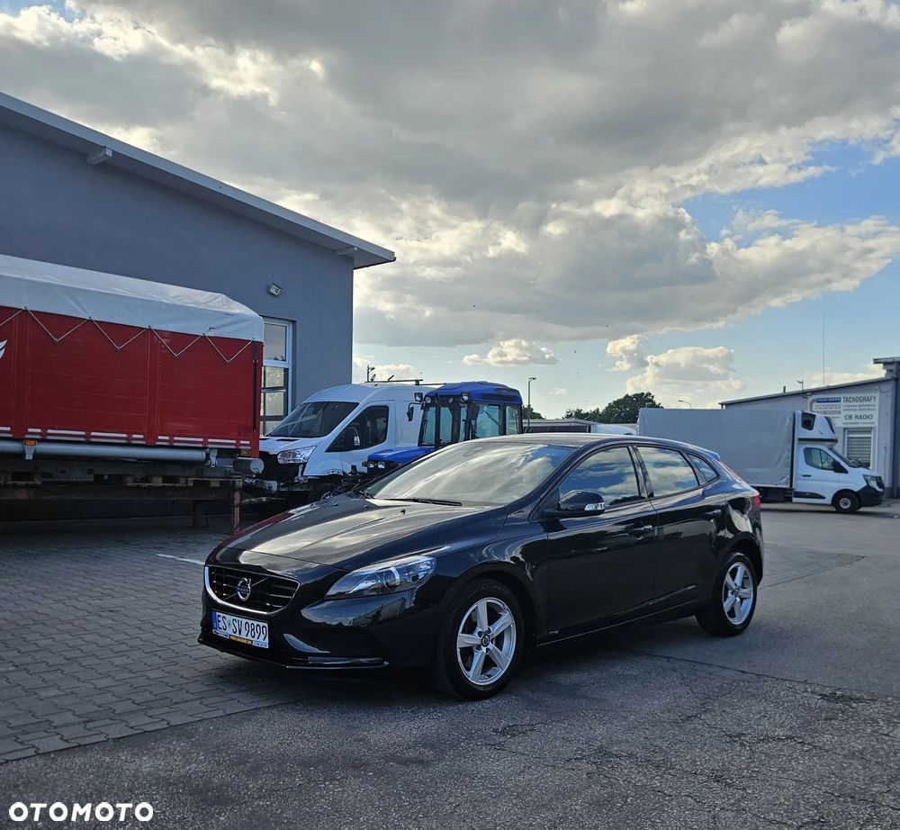 Volvo V40 T2 - 1