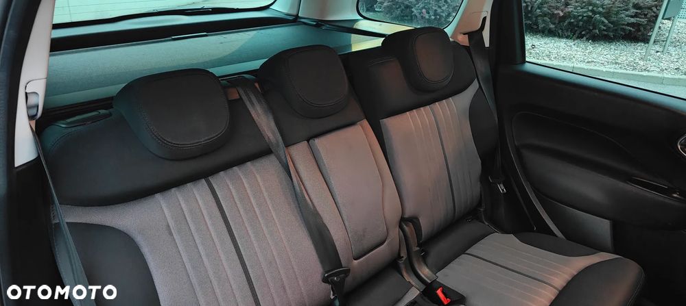 Fiat 500L 1.4 T-Jet Lounge - 23