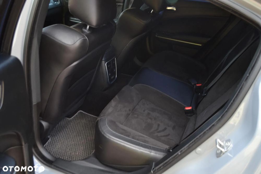 Dodge Charger ver-5-7-r-t - 18