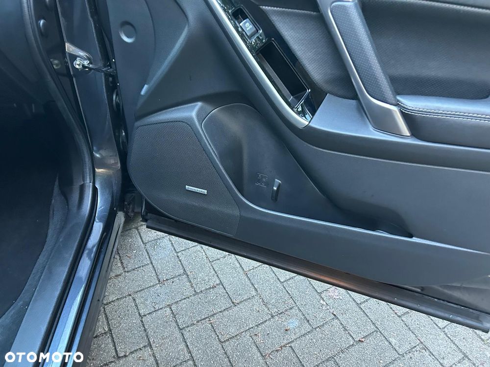 Subaru Forester 2.0 XT Platinum Lineartronic - 10