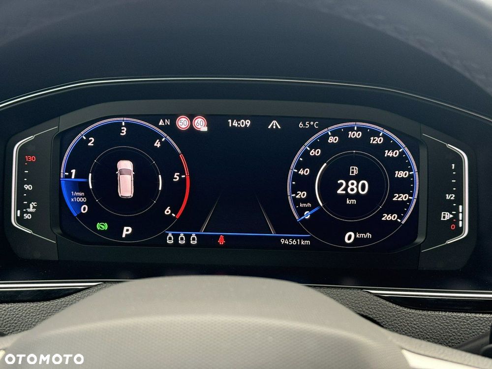 Volkswagen Passat - 22