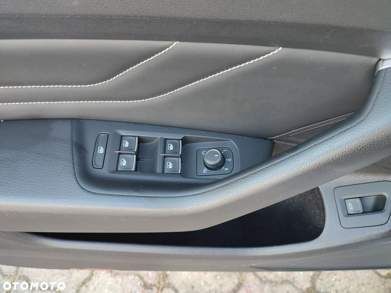 Volkswagen Passat - 11