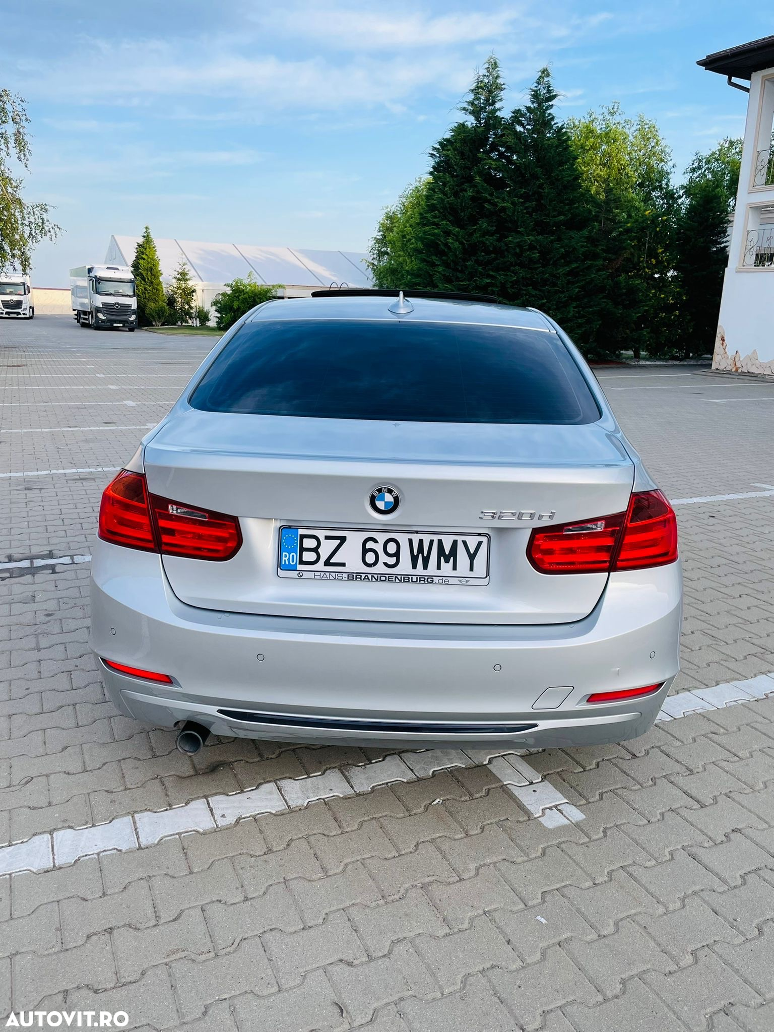 BMW Seria 3 320d Aut. Sport Line - 5