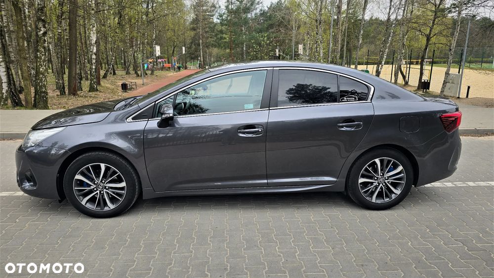 Toyota Avensis 1.8 Premium - 6