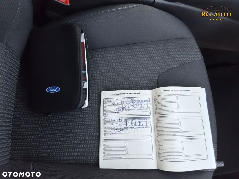 Ford Focus - 23