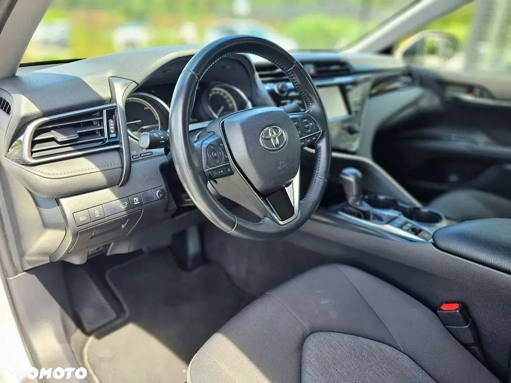 Toyota Camry 2.5 Hybrid Prestige CVT - 17