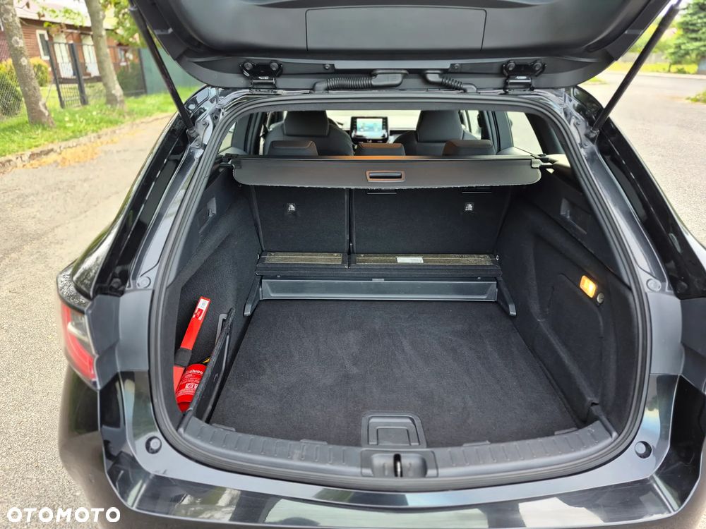 Toyota Corolla 2.0 Hybrid Comfort - 12