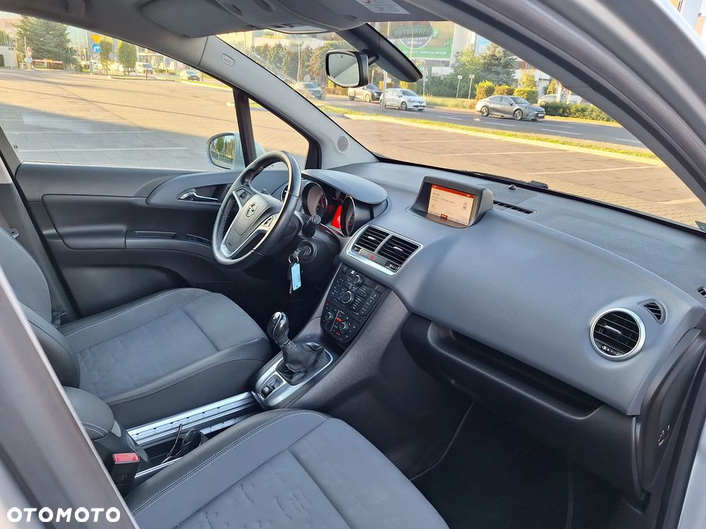 Opel Meriva - 10