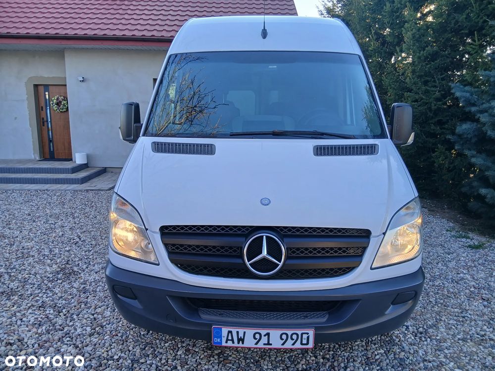 Mercedes-Benz Sprinter - 2