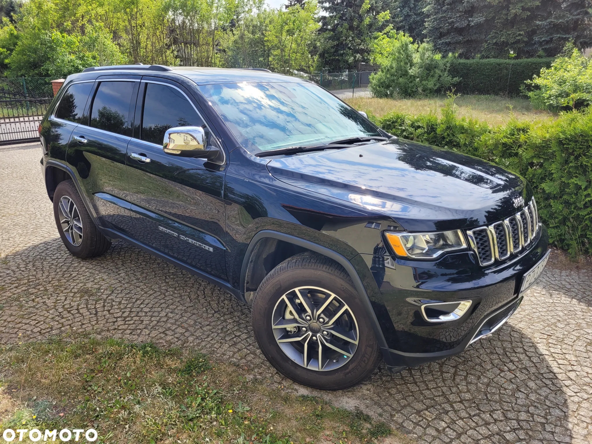 Jeep Grand Cherokee - 9
