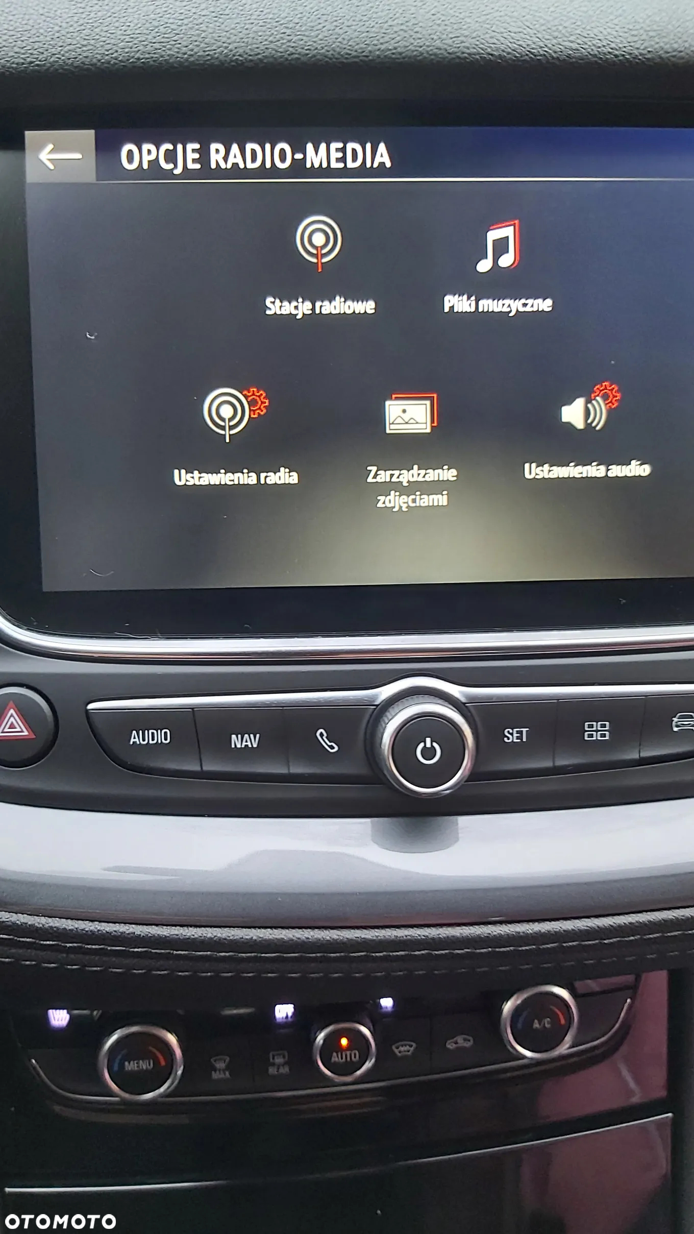 Opel Grandland X 1.2 T GPF Innovation S&S - 10