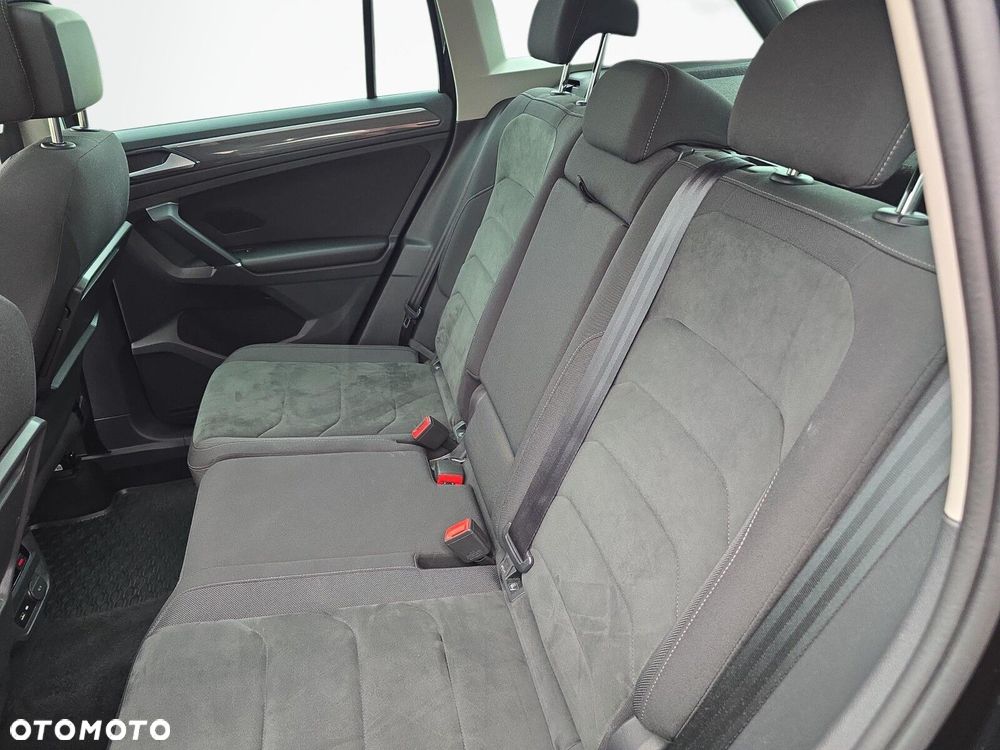 Volkswagen Tiguan - 25
