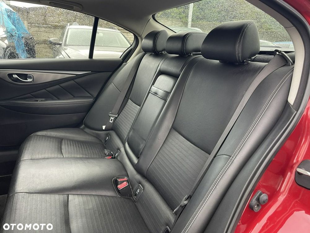 Infiniti Q50 2.0t Premium Executive - 10