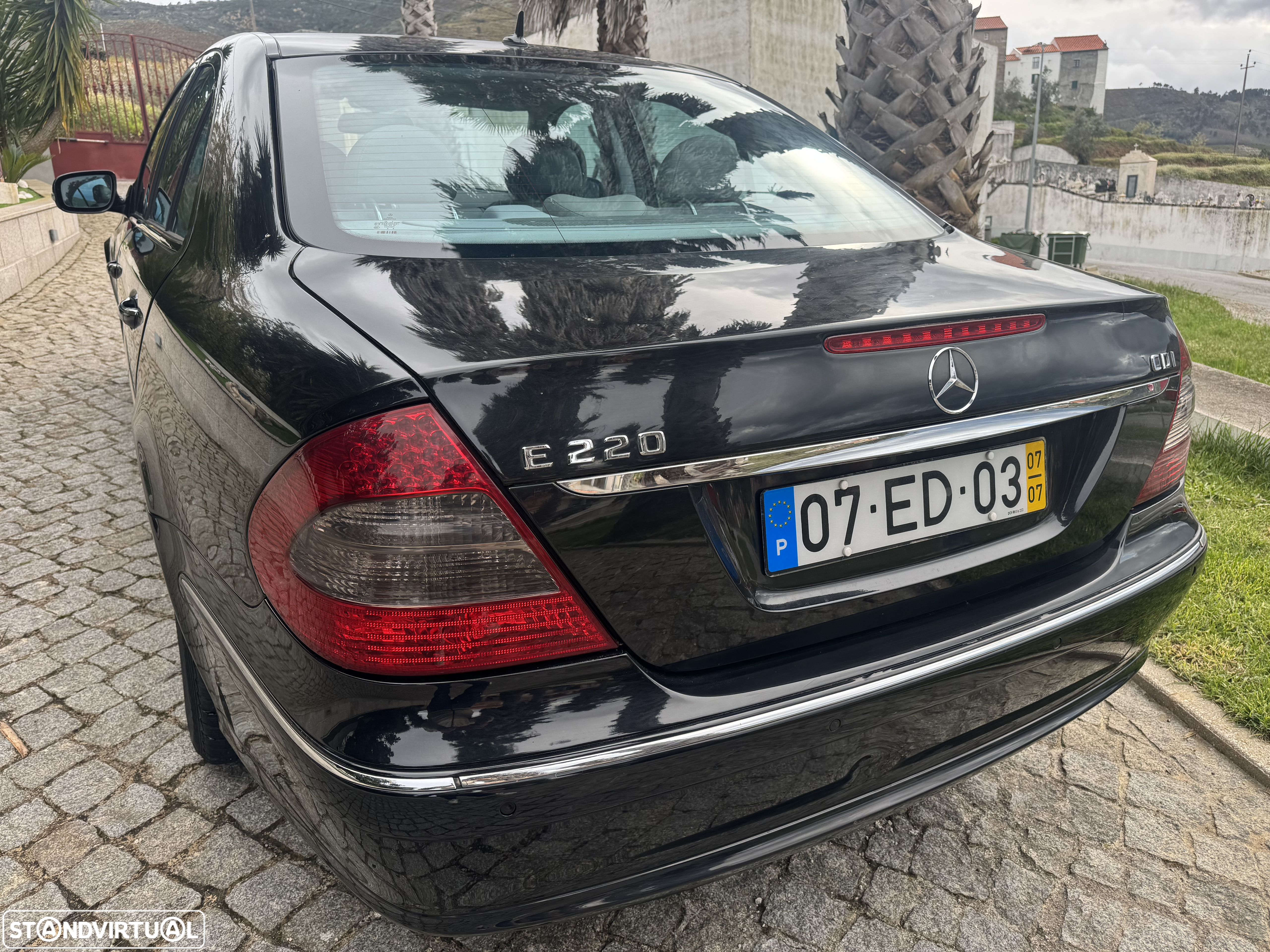 Mercedes-Benz E 220 CDi Avantgarde - 3