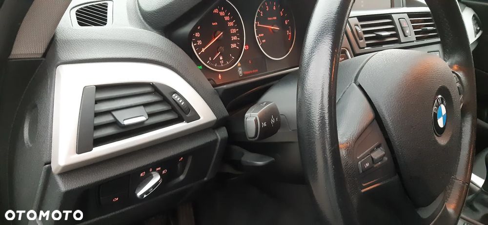 BMW Seria 1 116i Sport Line - 24