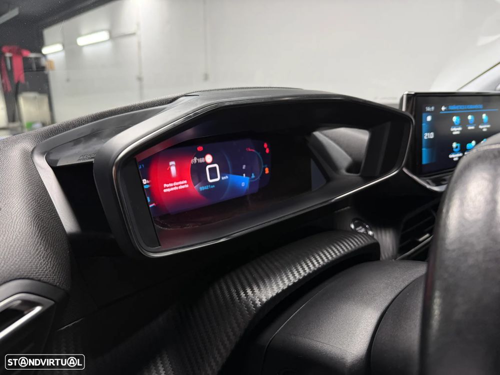 Peugeot 2008 PureTech 100 Stop&Start Allure Pack - 17