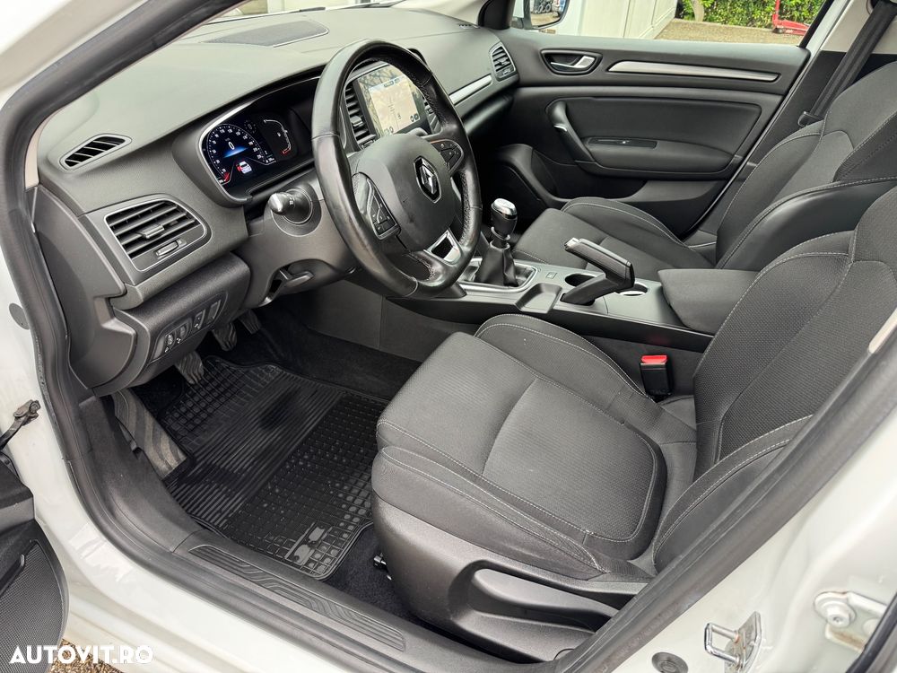 Renault Megane BLUE dCi 115 ZEN - 28