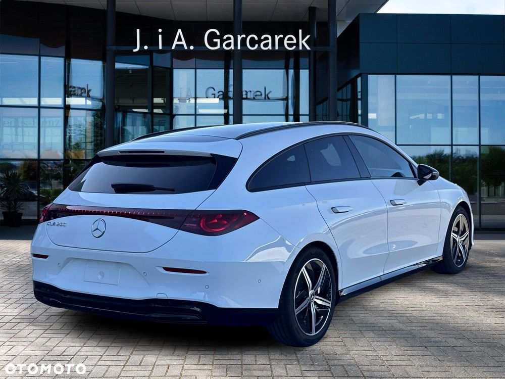 Mercedes-Benz CLA - 6