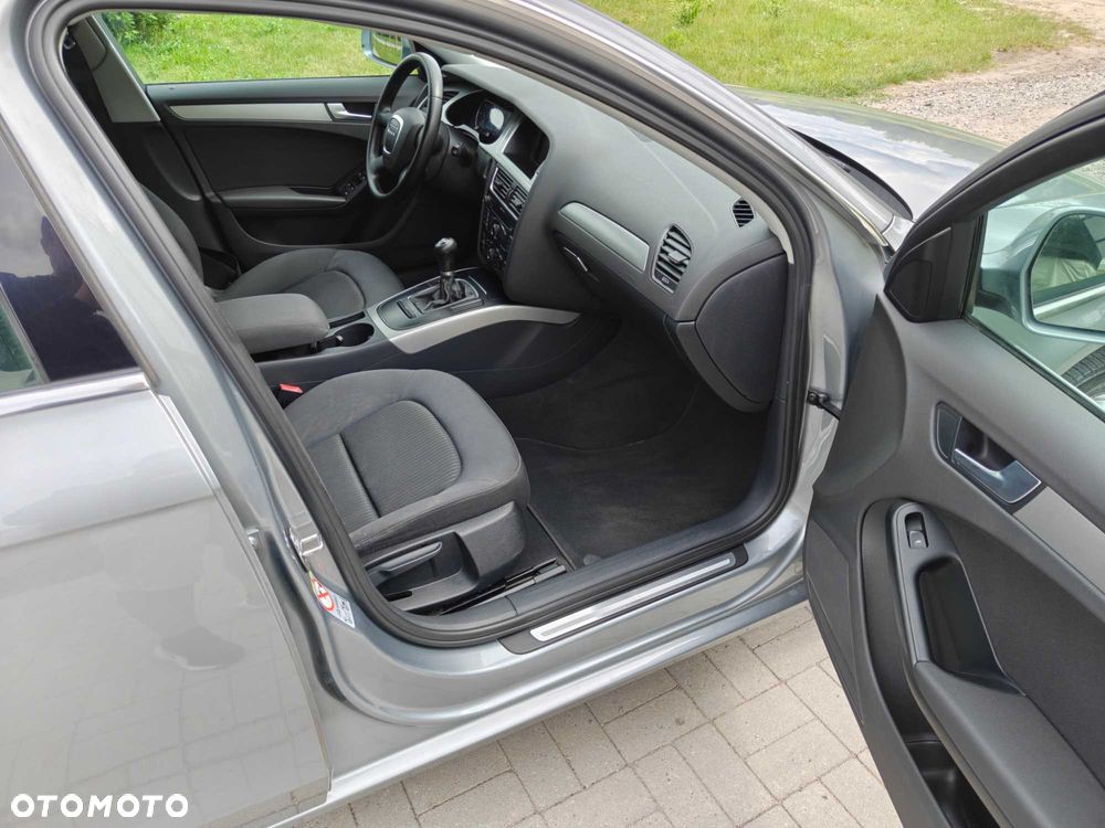 Audi A4 Avant - 8