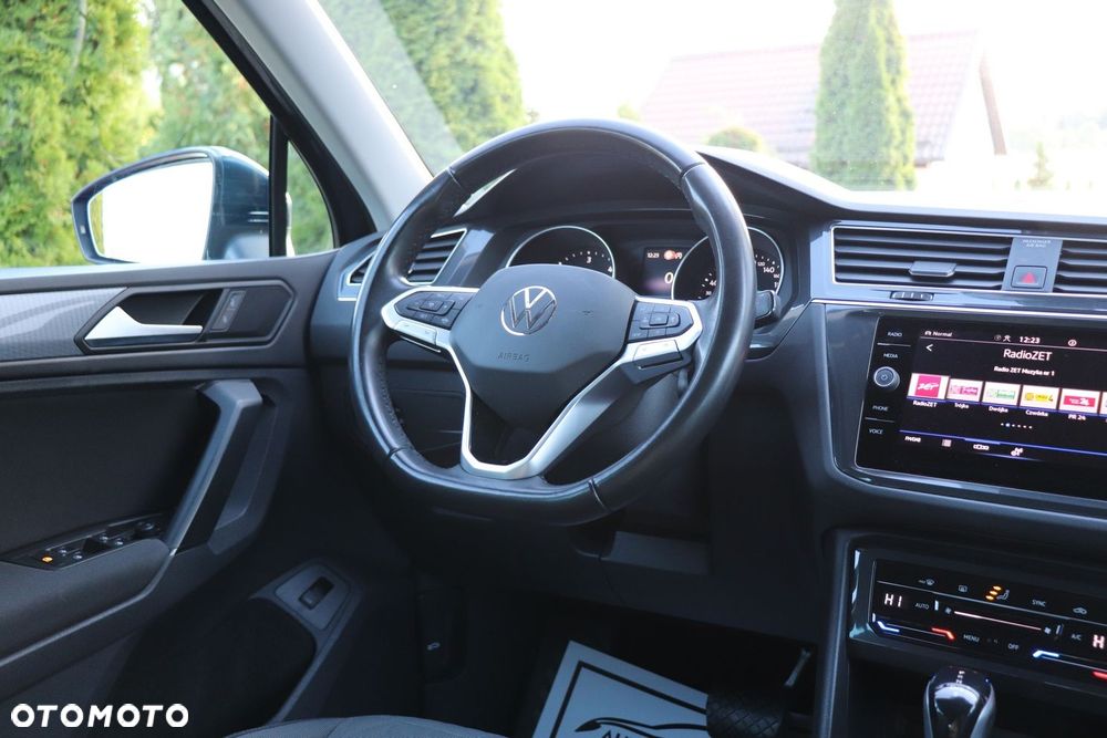 Volkswagen Tiguan 2.0 TDI SCR 4Mot Life DSG - 12