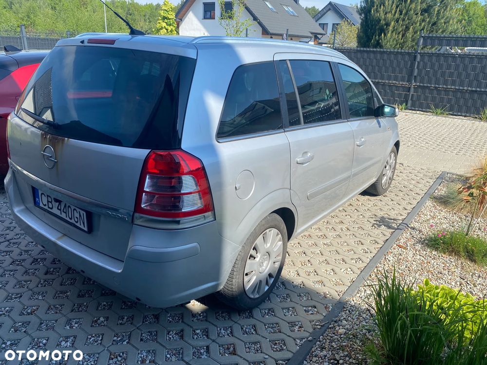 Opel Zafira 1.6 - 3