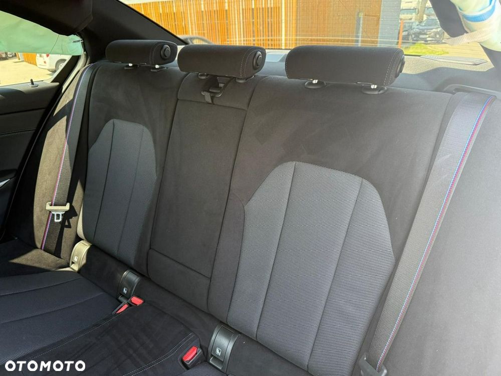 BMW Seria 3 320d xDrive mHEV M Sport - 30