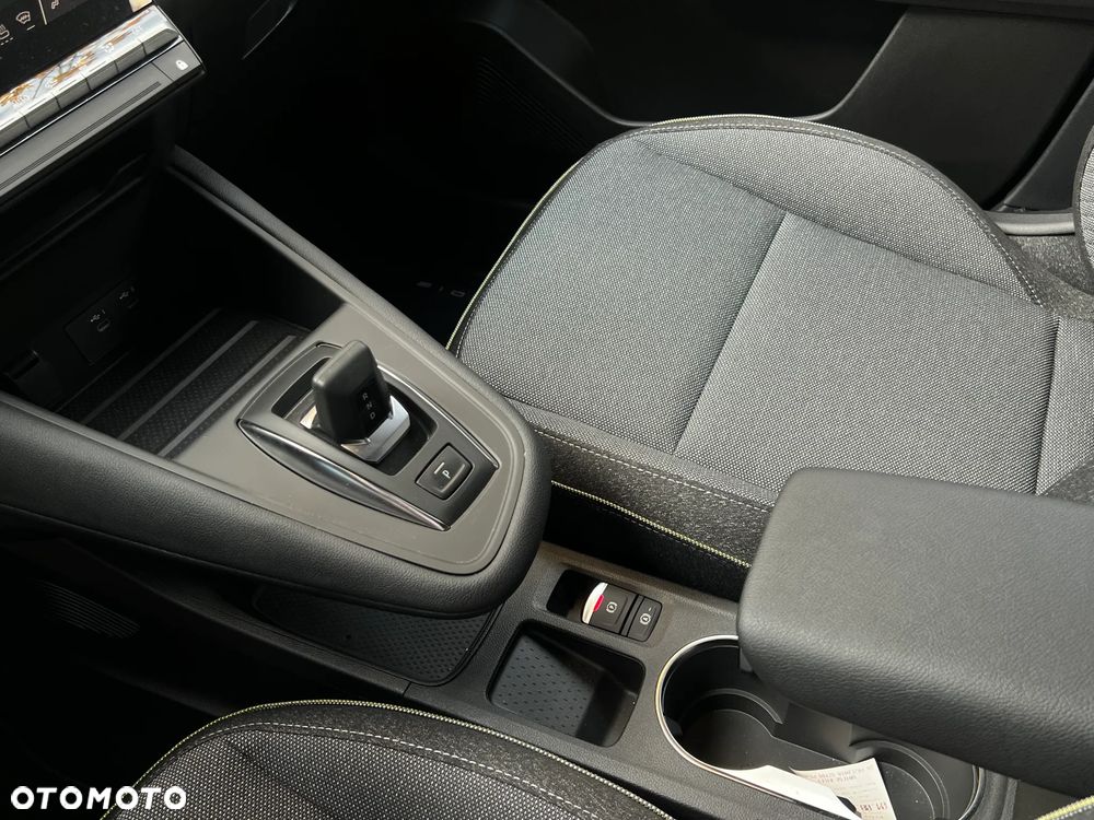 Mitsubishi Grandis - 26
