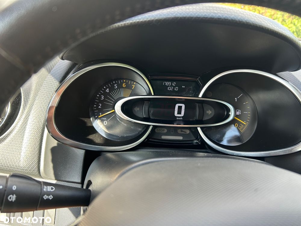 Renault Clio 1.2 16V 75 Authentique - 9
