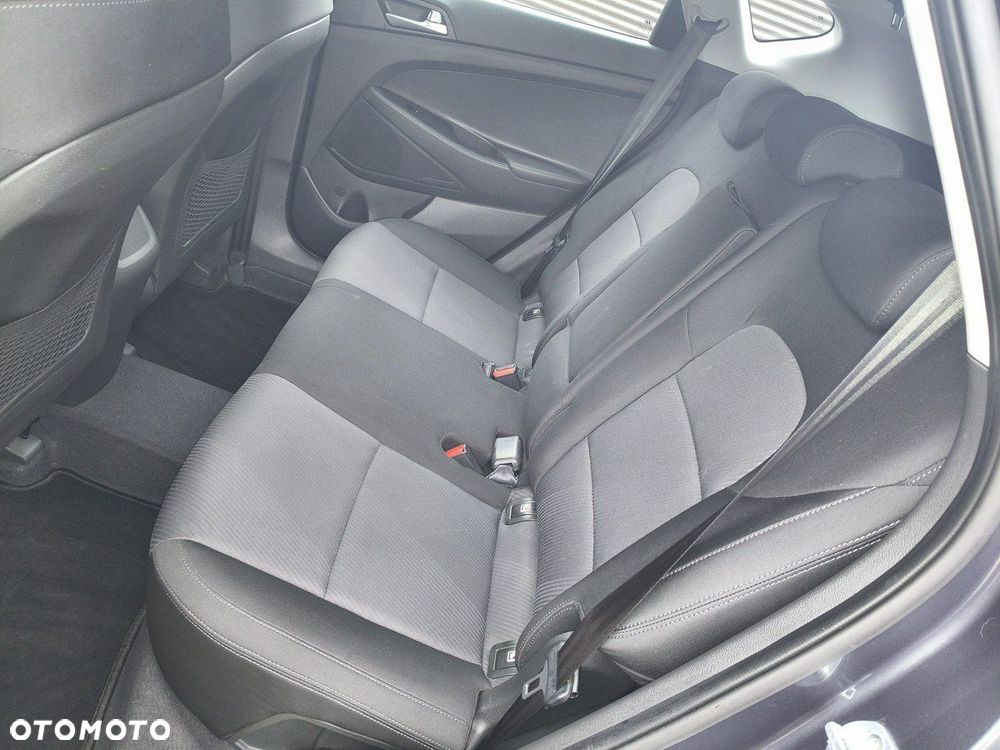 Hyundai Tucson 1.6 GDi 2WD Select - 16