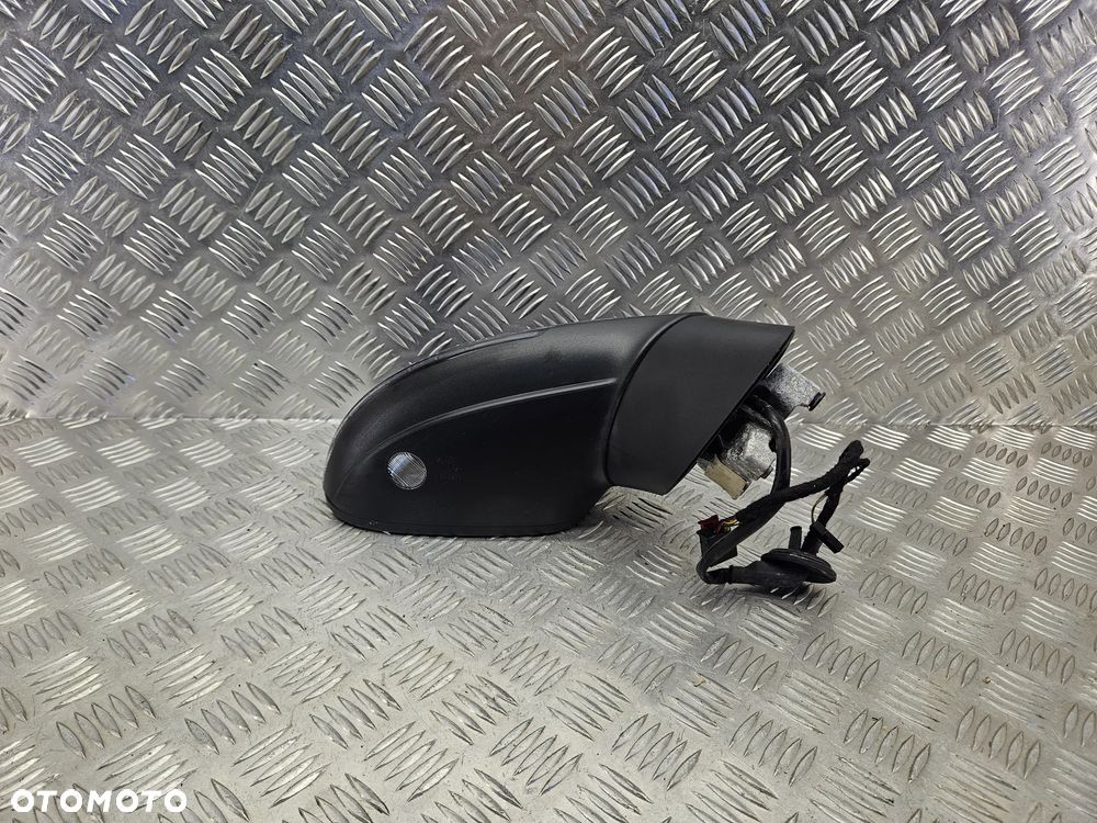 VW TOUAREG 7P 10-18R LUSTERKO PRAWE ASYSTENT 11+2 PIN LR7M - 3