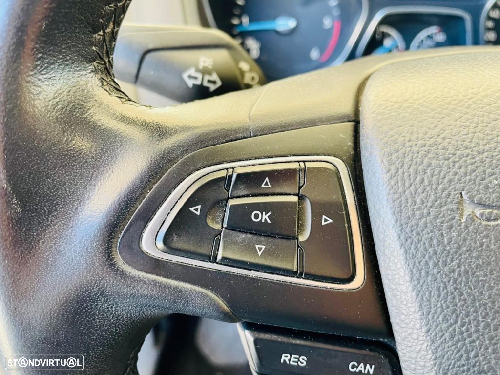 Ford Focus SW 1.5 TDCi EcoBlue Titanium - 14