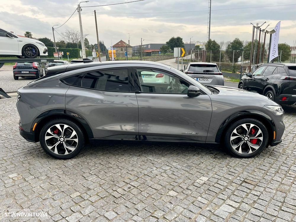 Ford Mustang Mach-E Alargada AWD - 5