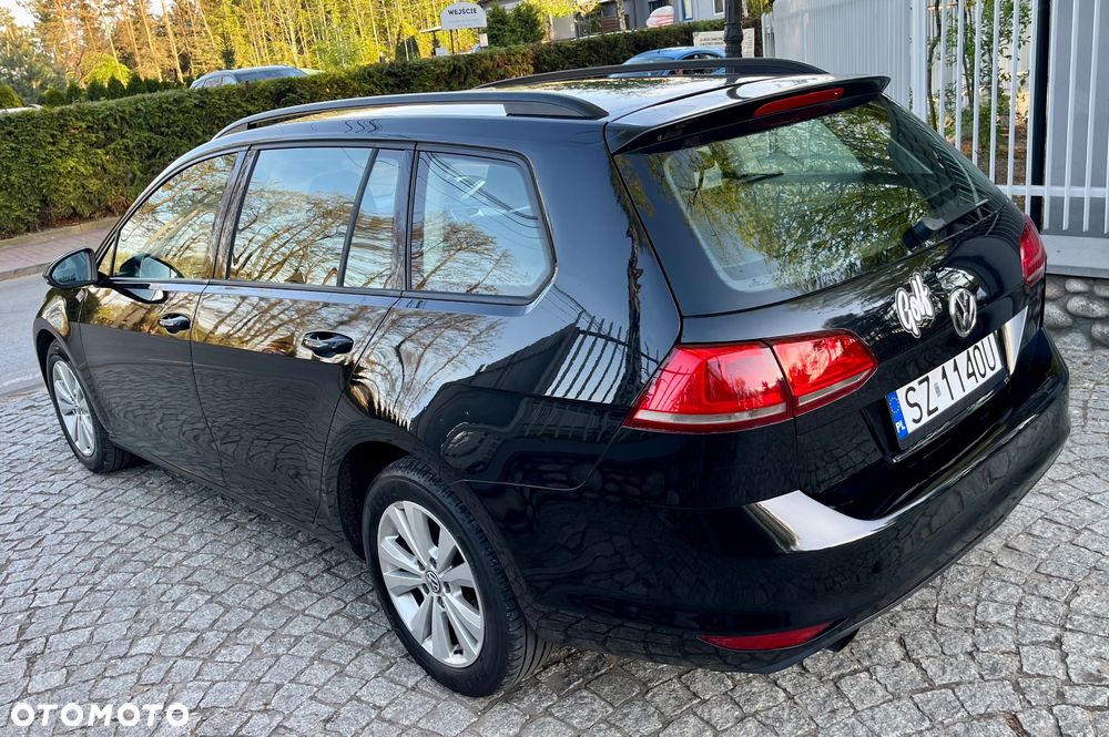 Volkswagen Golf 1.6 TDI DPF BlueMotion - 5
