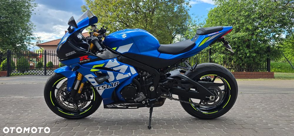Suzuki GSX-R - 6